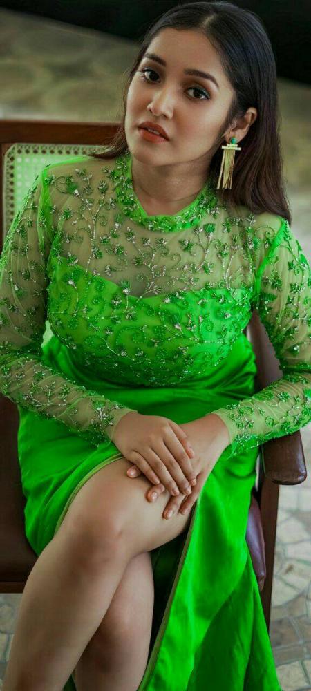 anikha-surendran-hot-photos